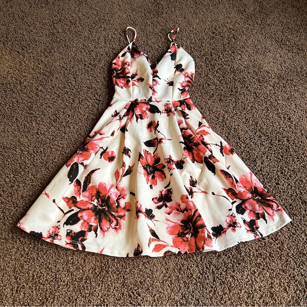 Fashion nova floral mini dress